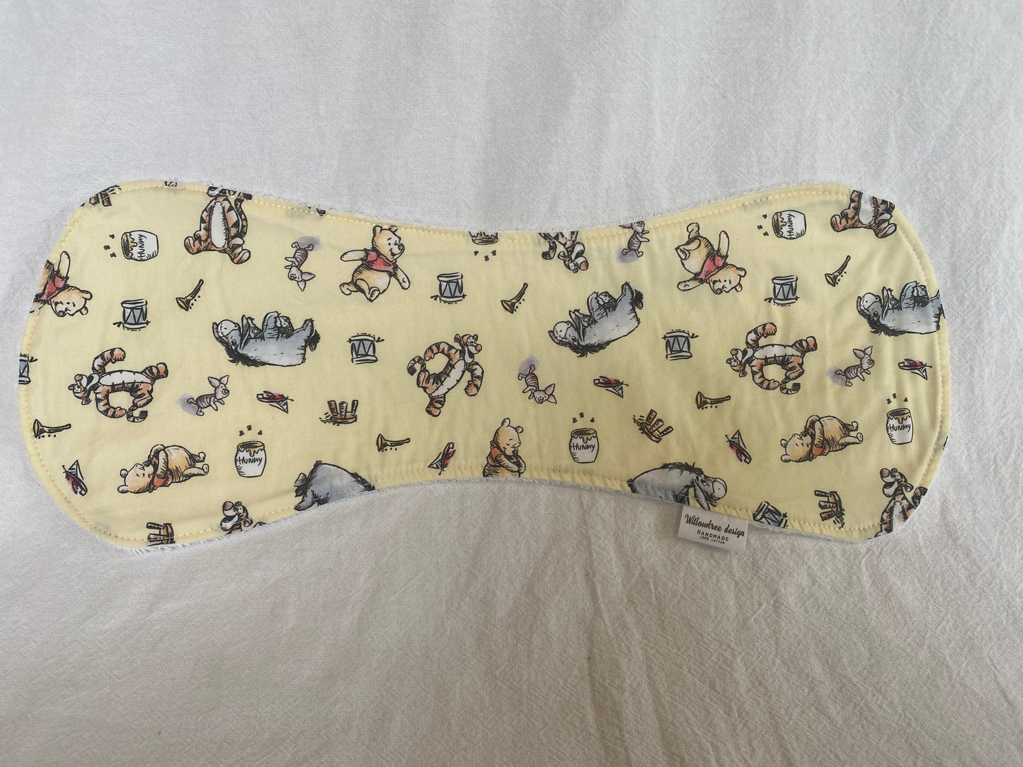 Burp cloth - Winnie and friends